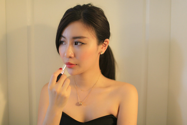美轮美奂Dior烈艳蓝金美唇膏 - 阿眯头 - Amiholic 美轮美奂Dior烈艳蓝金美唇膏 - 阿眯头 - Amiholic