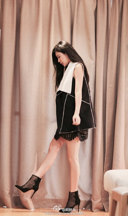 REVOLVEclothing - 阿眯头 - Amiholic REVOLVEclothing - 阿眯头 - Amiholic