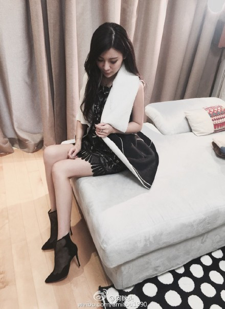 REVOLVEclothing - 阿眯头 - Amiholic REVOLVEclothing - 阿眯头 - Amiholic
