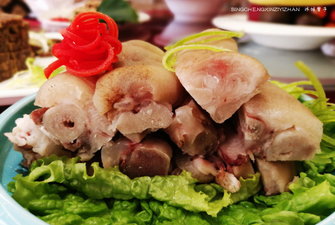 当美食与温泉邂逅,度假休闲在伊春“北欧小镇” 当美食与温泉邂逅,度假休闲在伊春“北欧小镇”