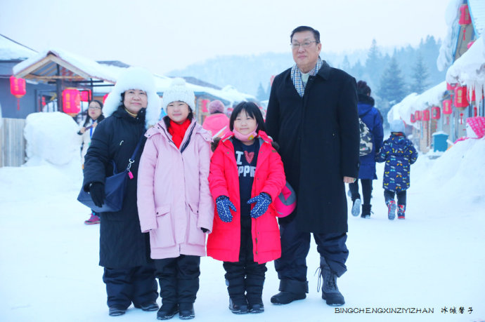什么样的美,吸引着这么多游人来雪乡呢? 什么样的美,吸引着这么多游人来雪乡呢?