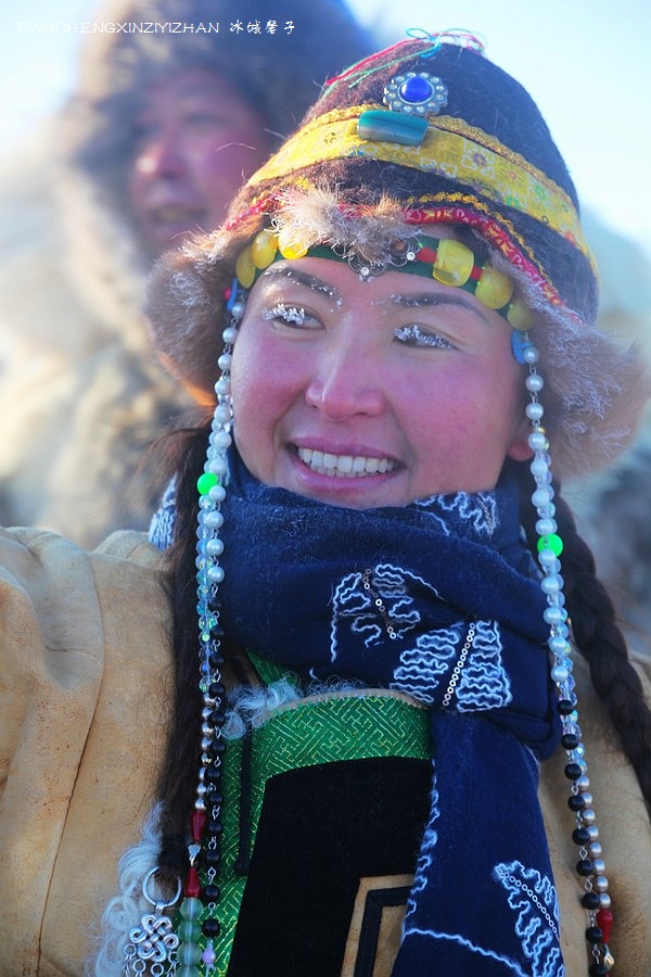 中国冰雪那达慕盛装开幕,呼伦贝尔越冷越热情 中国冰雪那达慕盛装开幕,呼伦贝尔越冷越热情