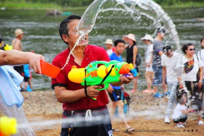 炎炎夏日,林都伊春“湿”把身 炎炎夏日,林都伊春“湿”把身