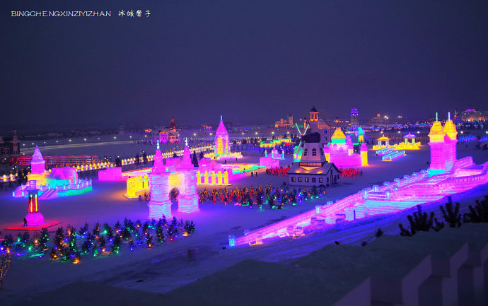 哈尔滨的又一童话王国:城堡中的欢乐冰雪世界 哈尔滨的又一童话王国:城堡中的欢乐冰雪世界