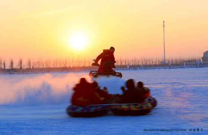 哈尔滨的又一童话王国:城堡中的欢乐冰雪世界 哈尔滨的又一童话王国:城堡中的欢乐冰雪世界