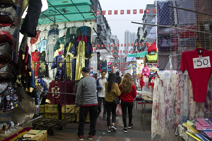【香港】庙街夜市:最草根的原生态平民市场 【香港】庙街夜市:最草根的原生态平民市场