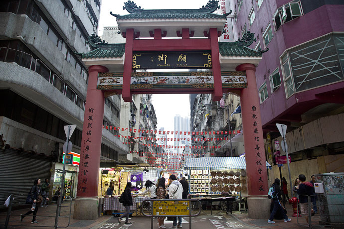 【香港】庙街夜市:最草根的原生态平民市场 【香港】庙街夜市:最草根的原生态平民市场