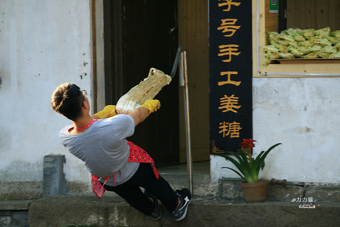 【江苏】着古装游古镇 <wbr>体验一把穿越的感觉 【江苏】着古装游古镇 <wbr>体验一把穿越的感觉