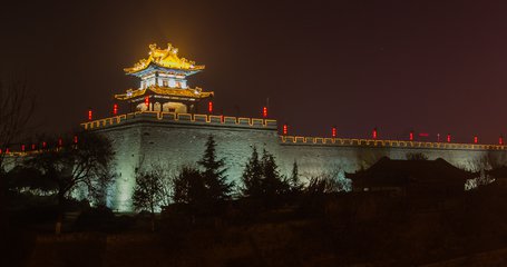 城墙内人们习惯称为古城区,面积11.