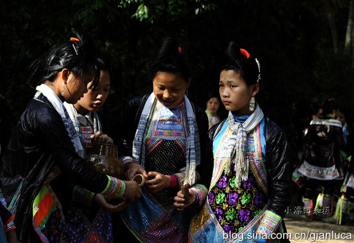 原文地址:探秘中国最后一个枪手部落-岜沙苗寨(组图)作者:小漂回来