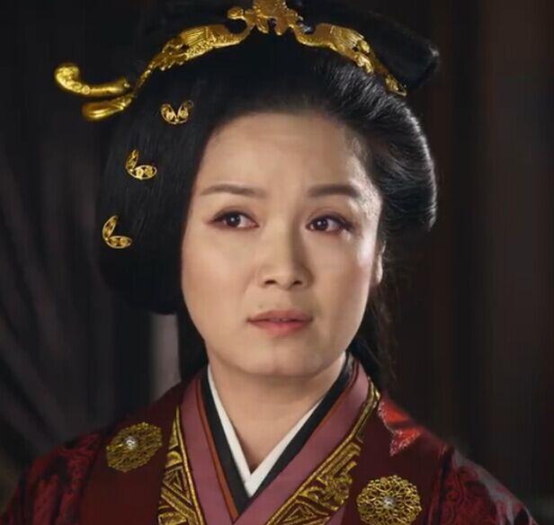 《芈月传》85后演员比孙俪嫩比妃子美却只能演玳瑁葵姑 《芈月传》又现怪像:葵姑玳瑁演员是85后比孙俪刘涛嫩比妃子美