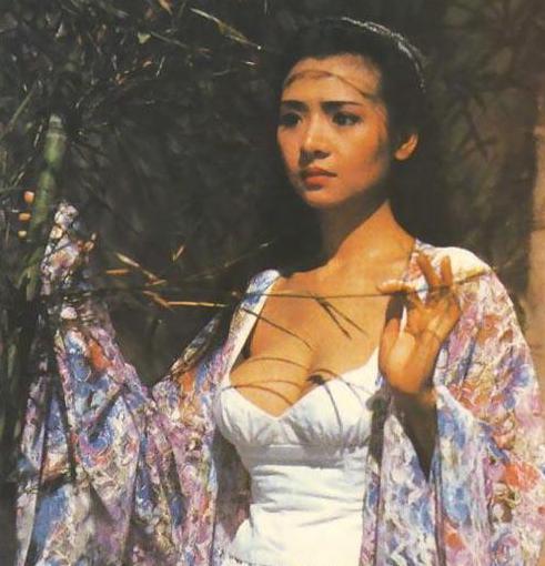 昔日波霸艳星叶子楣低调复出性感不再 她比邱淑贞叶玉卿胸大性感,却淡出二十年未婚未孕,复出赚钱养老
