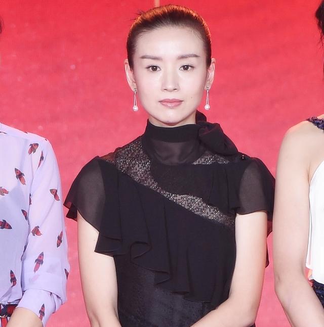 《如懿传》嫔妃戏外斗艳:周迅霸气张钧甯最美,董洁辛芷蕾都低调 《如懿传》嫔妃戏外斗艳:周迅霸气张钧甯最美,董洁辛芷蕾都低调