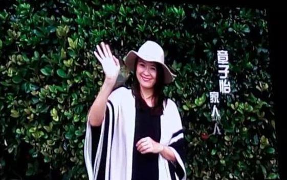 章子怡人生最大恩人不是张艺谋李安而是汪峰 章子怡人生最重要的男人,不是张艺谋不是李安,而是乐坛半壁江山