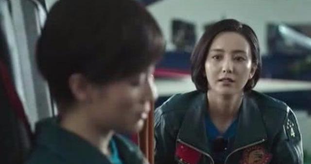和杨幂一起演于正剧《宫》,嫁陈思诚后爆红,还跨界主持央视春晚 和杨幂一起演于正剧《宫》,嫁陈思诚后爆红,还跨界主持央视春晚