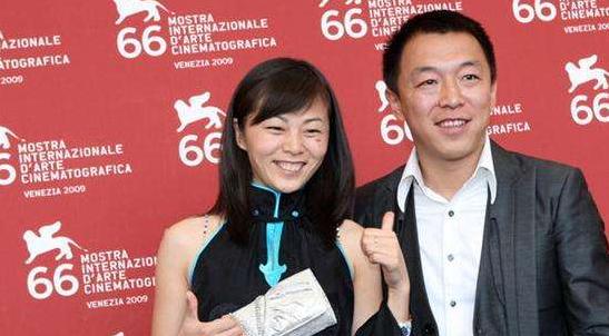 42岁大S长得越来越像婆婆张兰,脸比37岁汪小菲大一半 42岁大S长得越来越像婆婆张兰,脸比37岁汪小菲大一半