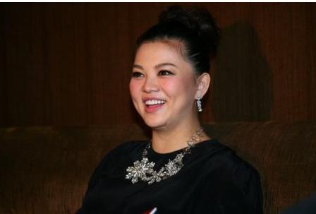 42岁大S与同龄李湘合影,产后难瘦回去的两大名嘴如今都靠PS美着 42岁大S与同龄李湘合影,产后难瘦回去的两大名嘴如今都靠PS美着