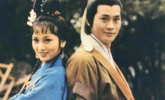 71岁郑少秋和72岁秦汉坚持拍戏,他们的旧爱早已息影更让人怀念! 71岁郑少秋和72岁秦汉坚持拍戏,他们的旧爱早已息影更让人怀念!