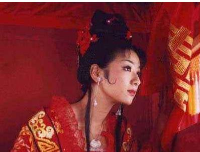 黄奕前任们并非都不堪,这位帅气且从不补刀,演《延禧攻略》火了 黄奕前任们并非都不堪,这位帅气且从不补刀,演《延禧攻略》火了