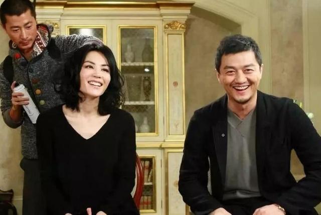 黄晓明赵薇等明星经商都赚得欢,他有天后王菲加持却落得人财两空 黄晓明赵薇等明星经商都赚得欢,他有天后王菲加持却落得人财两空