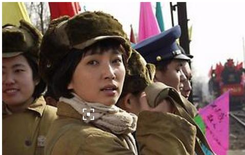 李冰冰最大恩人不是王中磊冯小刚而是两个女人 李冰冰大器晚成,最大恩人不是王中磊,不是冯小刚,而是两个女人