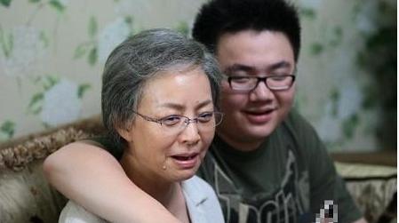 从芈月传到老炮,宋丹丹今年让儿子在多少热门影视剧打酱油 前夫英达不管儿子,宋丹丹今年还是让巴图在诸多热门影视中打酱油