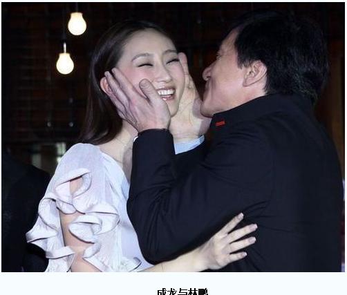 成龙罕见秀恩爱晒旧照,年轻时林凤娇绝色倾城性感吴绮莉无法媲美 成龙罕见秀恩爱晒旧照,年轻时林凤娇绝色倾城性感吴绮莉无法媲美