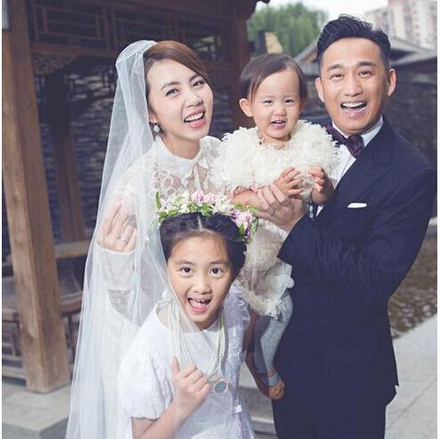 人生大赢家黄磊两个女儿貌美如花,陆毅两个粘贴复制的女儿也不差 人生大赢家黄磊两个女儿貌美如花,陆毅两个粘贴复制的女儿也不差