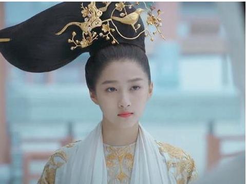成年恋爱后演技下滑被嫌弃的关晓彤,在张艺谋新片中演技回归了! 成年恋爱后演技下滑被嫌弃的关晓彤,在张艺谋新片中演技回归了!