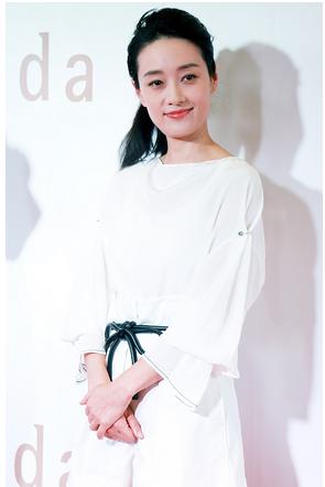 马伊琍把小8岁的文章养成油腻大叔,42岁的她自己却越来越少女 马伊琍把小8岁的文章养成油腻大叔,42岁的她自己却越来越少女