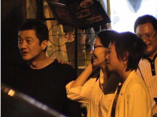 黄晓明赵薇等明星经商都赚得欢,他有天后王菲加持却落得人财两空 黄晓明赵薇等明星经商都赚得欢,他有天后王菲加持却落得人财两空