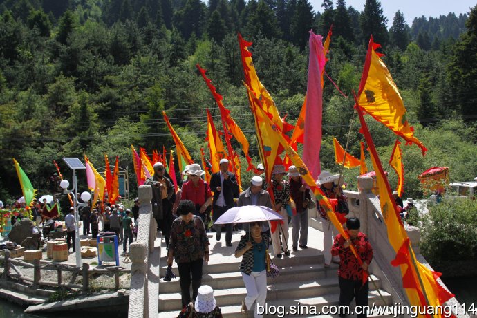 揭密:甘肃临夏回族自治州的浪山谩花儿(图) 揭密:甘肃临夏回族自治州的浪山谩花儿(图)