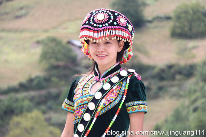实拍:云南傈僳族漂亮姑娘,美女如云(图)